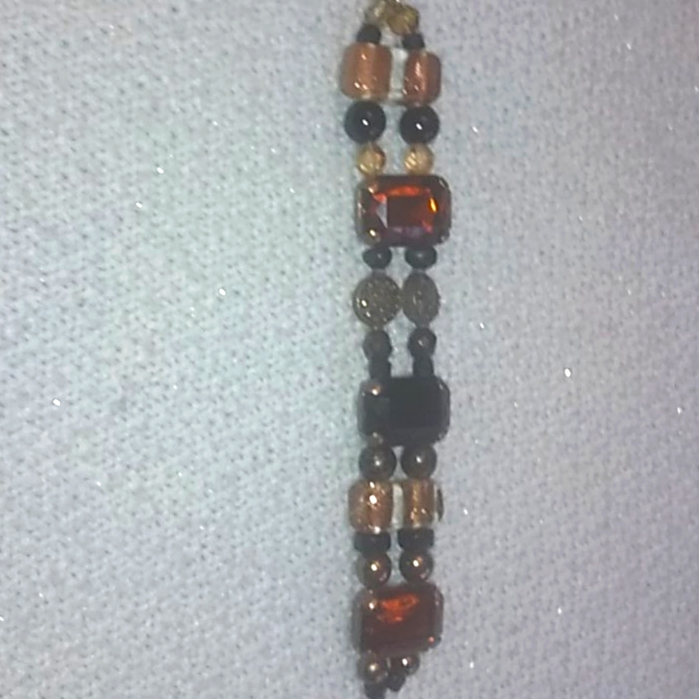 3 gem needed bracelet